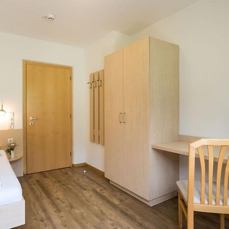 Garni Schorneck Bed & Breakfast Brunico Exterior photo